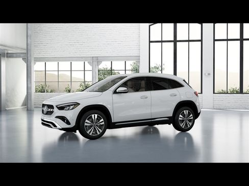 Certified 2026 Mercedes-Benz GLA 250 4MATIC image 32