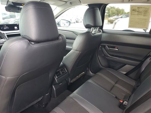 Used 2024 MAZDA CX-50 AWD 2.5 S w/ Preferred Package image 17