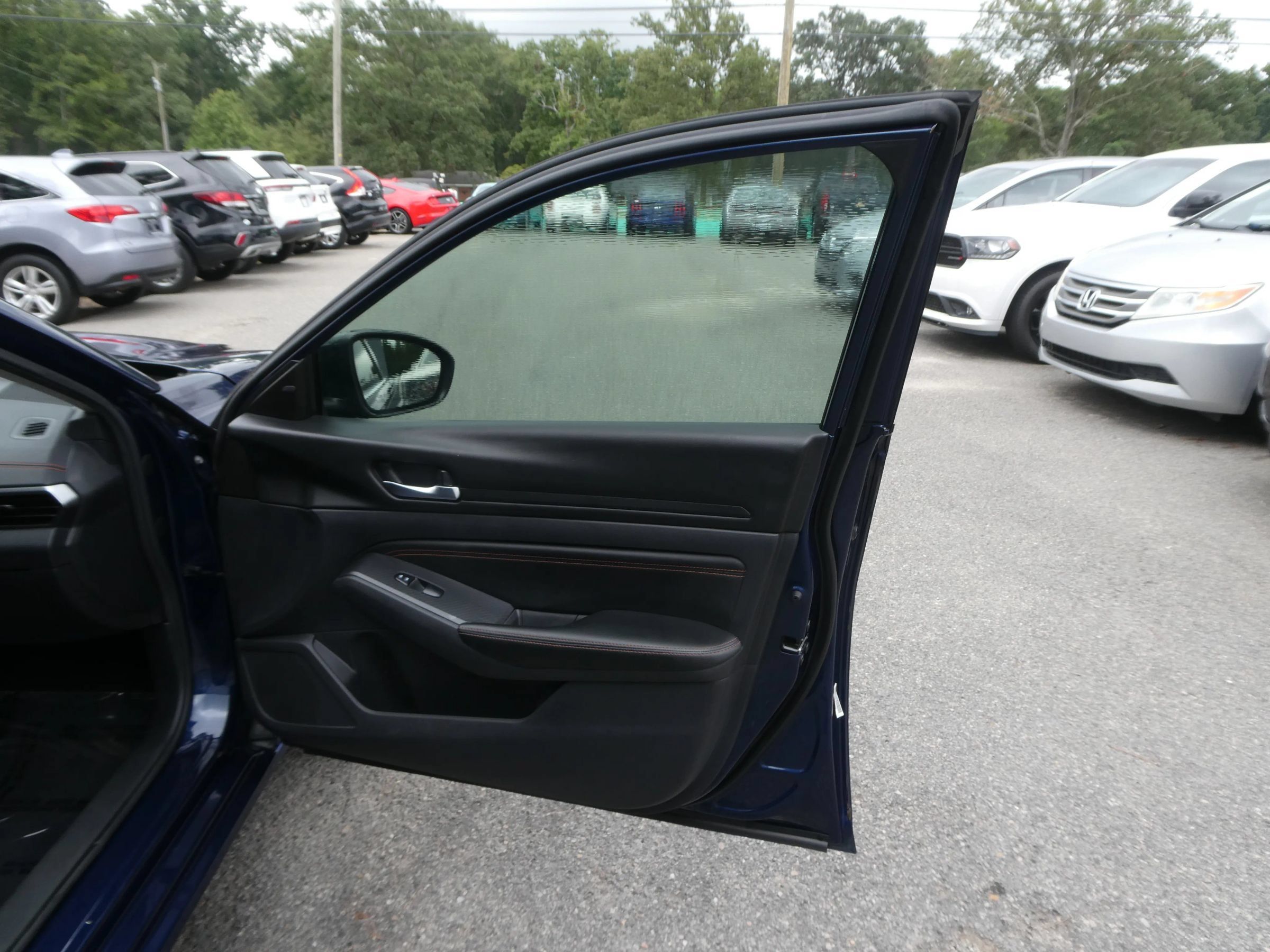 Used 2021 Nissan Altima 2.5 SR w/ SR Premium Package FWD image 26