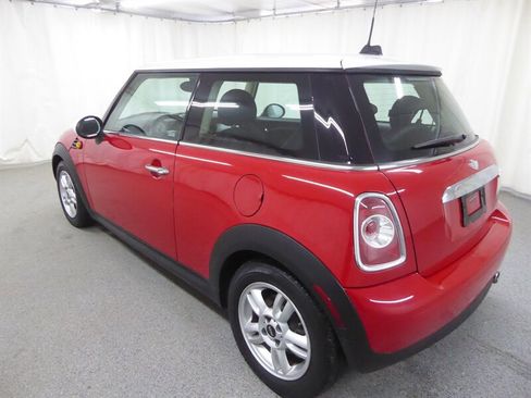 Used 2012 MINI Cooper Hardtop image 5