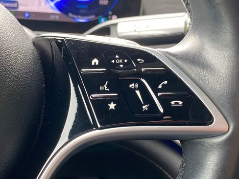 Used 2023 Mercedes-Benz EQS 450+ SUV image 40