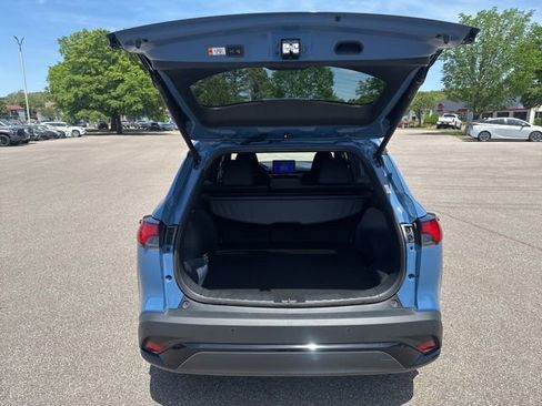 Used 2026 Toyota Corolla Cross XSE w/ Convenience Package image 17