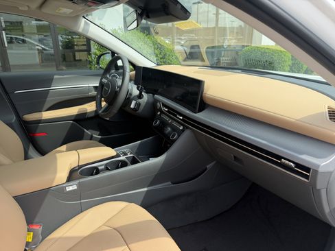 New 2026 Hyundai Sonata Limited FWD image 19