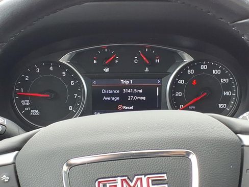 Certified 2022 GMC Terrain SLT w/ Elevation Edition AWD/4WD image 10