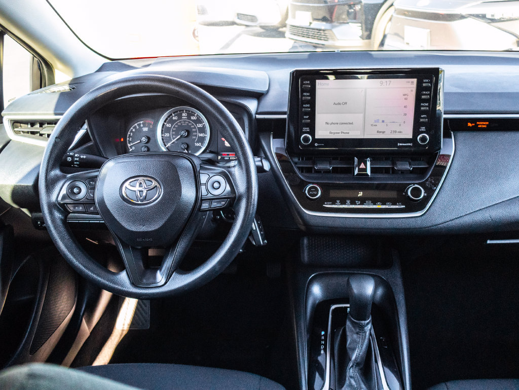 Used 2022 Toyota Corolla LE FWD image 17