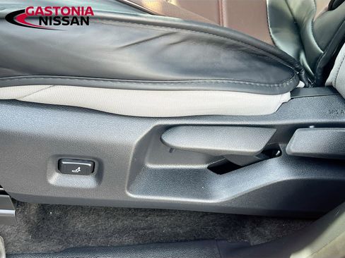 Used 2025 Toyota Tacoma SR5 image 26