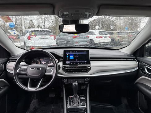 Used 2022 Jeep Compass Limited w/ Sun and Sound Group image 33