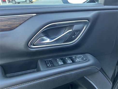 Certified 2023 Chevrolet Suburban Premier image 20