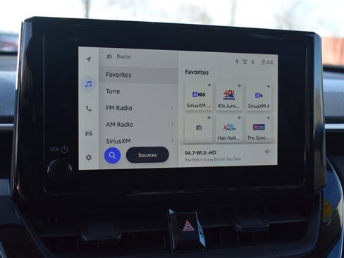 Used 2024 Toyota Corolla Cross LE w/ Moonroof Package image 31