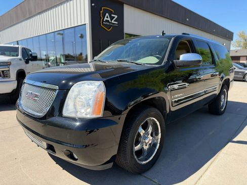Used 2007 GMC Yukon XL Denali image 3