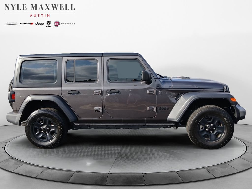Used 2024 Jeep Wrangler Unlimited Sport AWD/4WD image 17