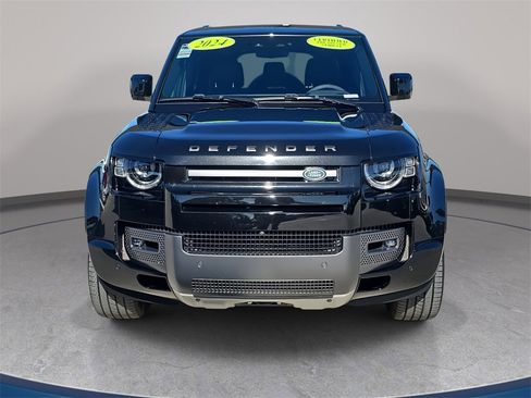 Certified 2024 Land Rover Defender 130 V8 image 2