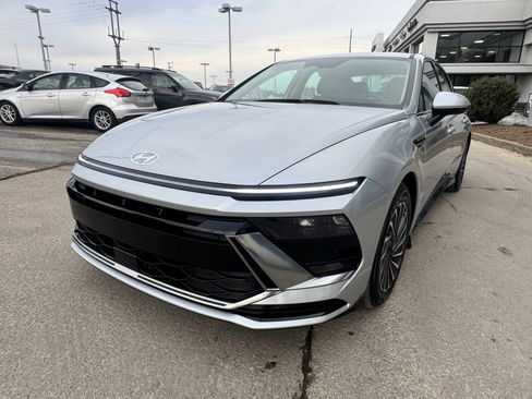 Certified 2025 Hyundai Sonata SEL image 7