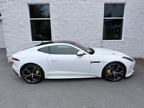 Used 2017 Jaguar F-TYPE R AWD/4WD image 34