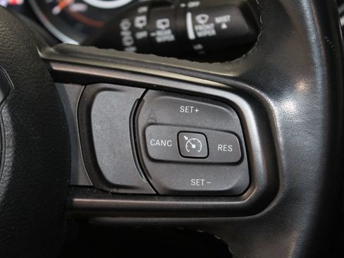 Used 2021 Jeep Wrangler Unlimited Sport AWD/4WD image 36