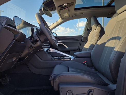 New 2025 Audi Q5 Premium Plus image 16