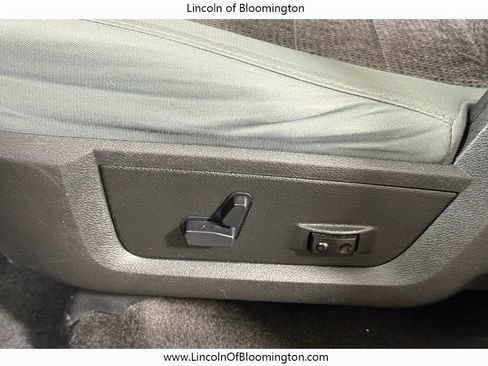 Used 2018 RAM 1500 SLT image 19