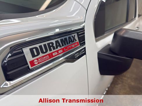 Used 2022 GMC Sierra 3500 Denali image 14