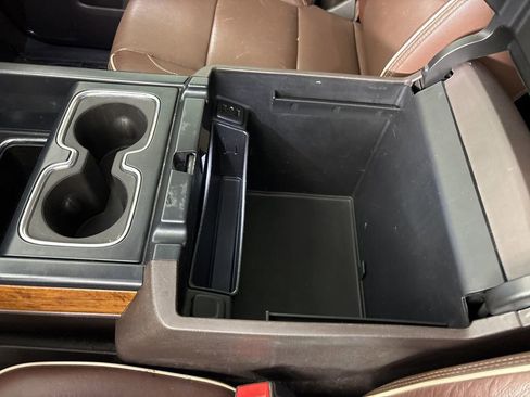 Used 2017 Chevrolet Silverado 1500 High Country image 41