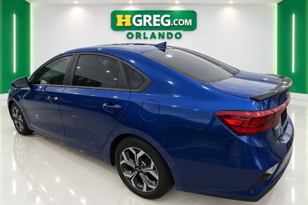 Used 2021 Kia Forte LXS FWD image 2