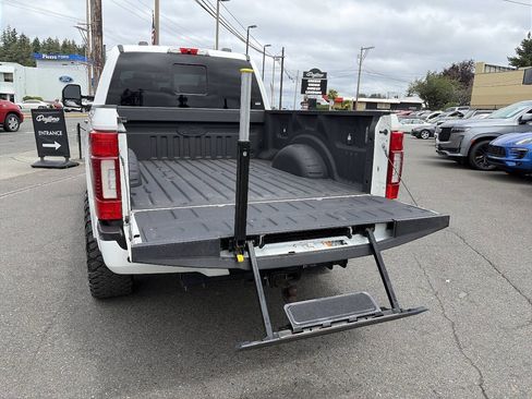 Used 2020 Ford F350 Platinum AWD/4WD image 10