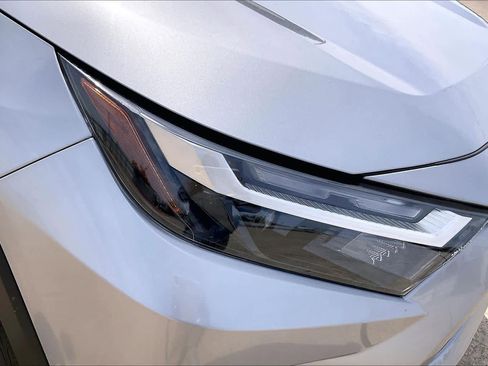 Used 2025 Toyota RAV4 XLE FWD image 28