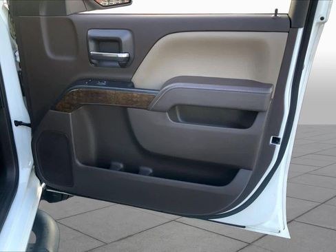 Used 2018 Chevrolet Silverado 1500 LT w/ All Star Edition RWD image 21
