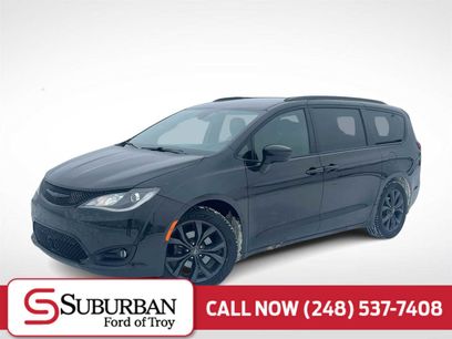 Used 2019 Chrysler Pacifica Touring-L Plus w/ Advanced Safetytec Group