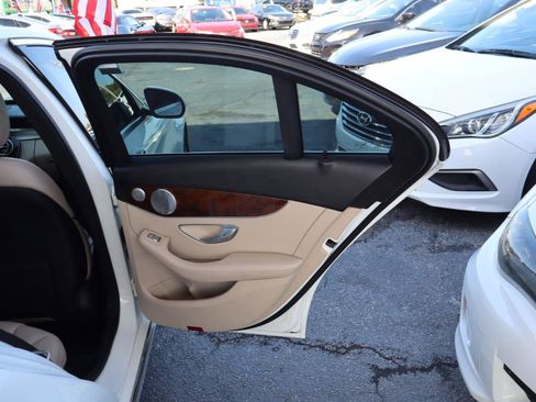 Used 2017 Mercedes-Benz C 300 Sedan image 18
