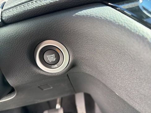 New 2026 Chrysler Pacifica Select image 20