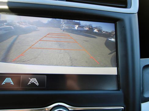 Used 2017 Chevrolet Sonic LT image 20