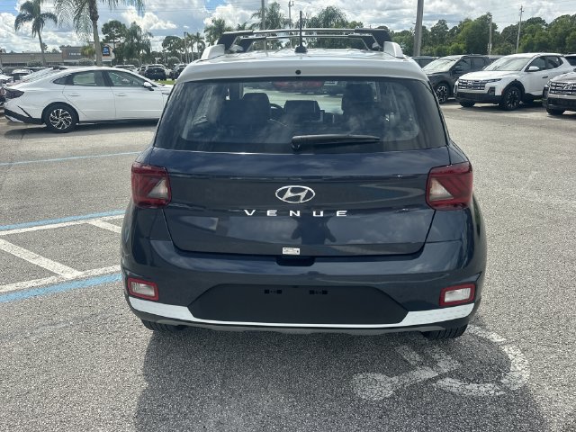 Certified 2025 Hyundai Venue Limited FWD image 7