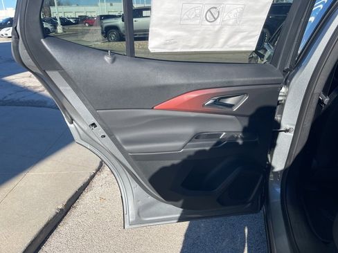 New 2025 Chevrolet Equinox EV RS image 18