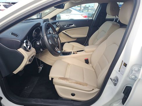 Used 2020 Mercedes-Benz GLA 250 w/ Convenience Package image 4