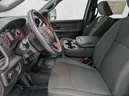 New 2025 RAM 3500 Tradesman w/ Chrome Appearance Group image 19