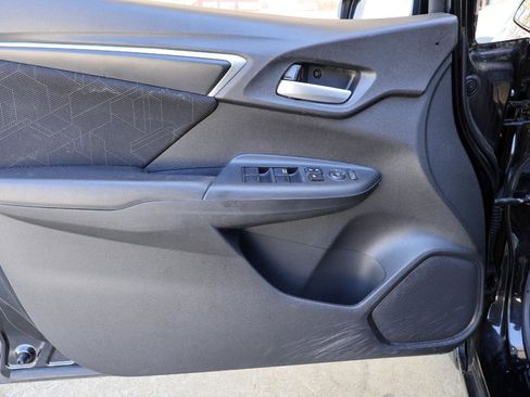 Used 2016 Honda Fit EX image 37