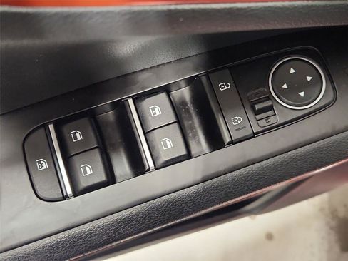 Used 2025 Kia Soul GT-Line w/ GT-Line Technology Package FWD image 23