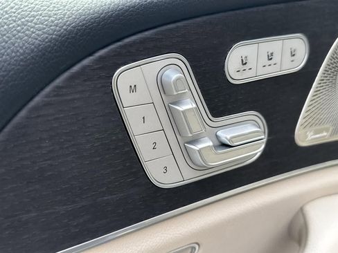 Used 2021 Mercedes-Benz GLE 450 4MATIC w/ 3rd Row Seat Package image 25