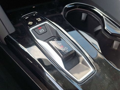 New 2025 Audi Q5 Premium Plus image 14