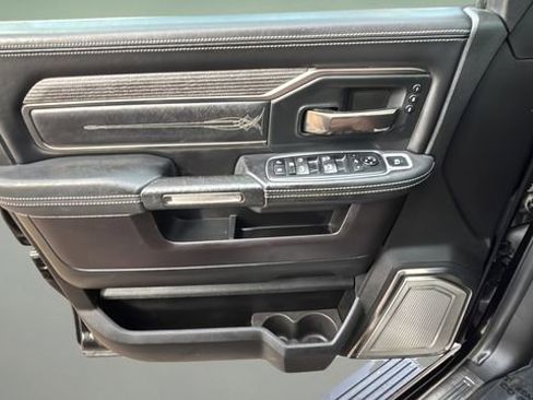 Used 2019 RAM 2500 Limited image 17