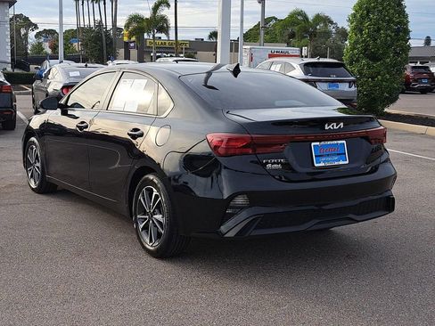 Used 2024 Kia Forte LXS w/ LXS Technology Package image 7