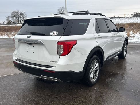 Used 2021 Ford Explorer XLT image 7