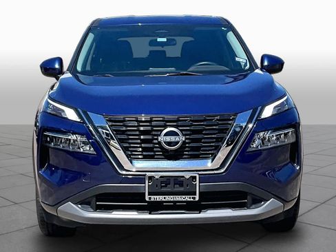 Certified 2023 Nissan Rogue SV FWD image 4