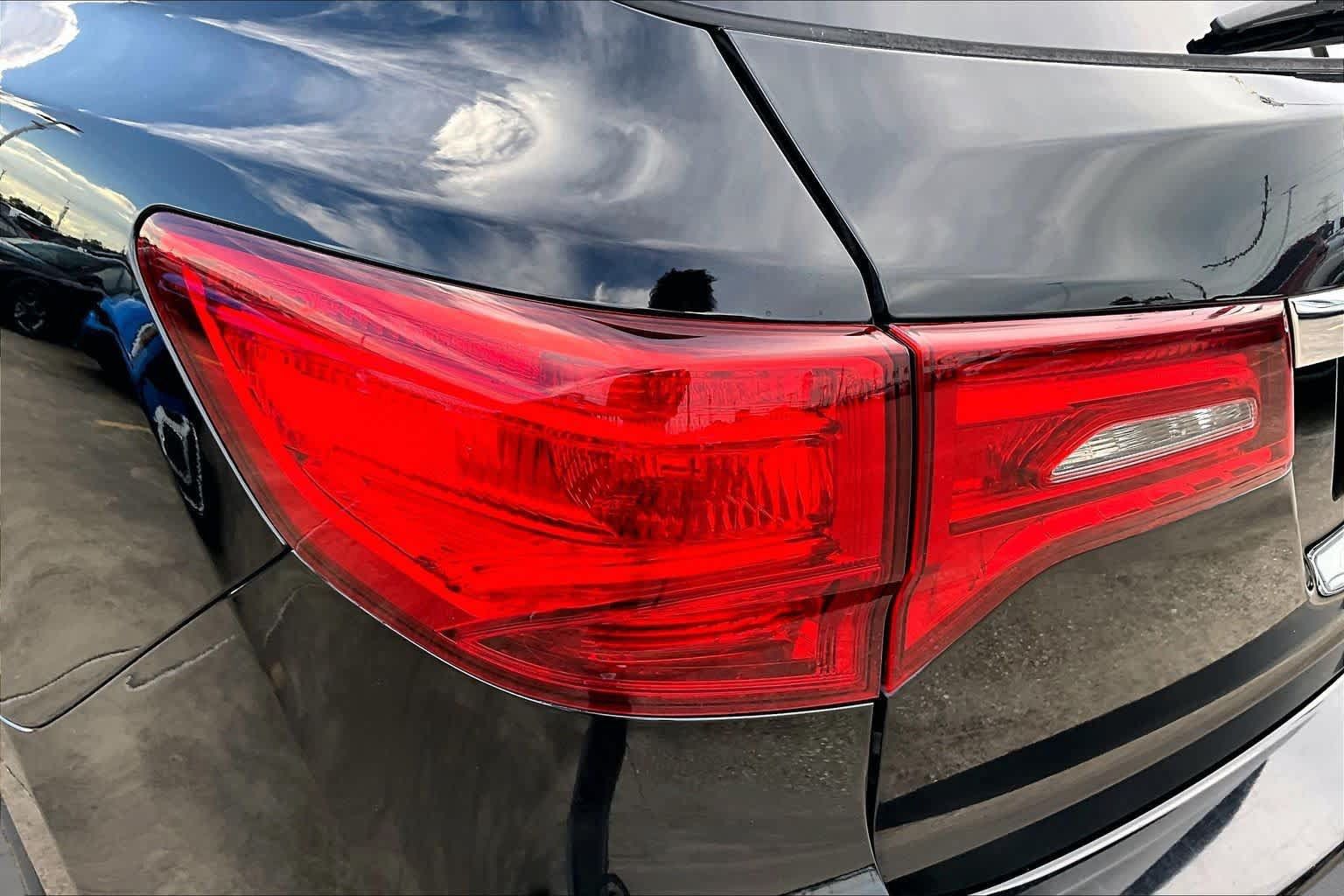 Used 2018 Acura MDX w/ Technology Package FWD image 29