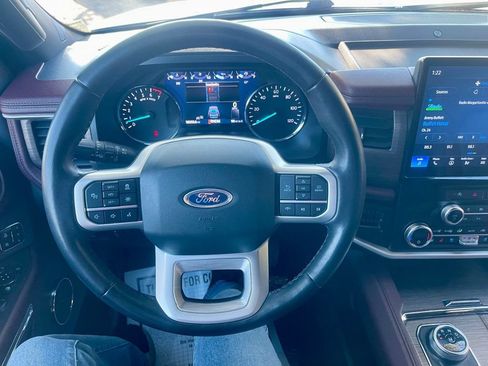 Used 2024 Ford Expedition Limited AWD/4WD image 14