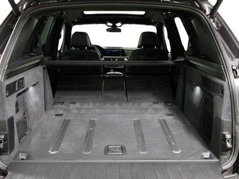 Used 2019 BMW X5 xDrive50i AWD/4WD image 11