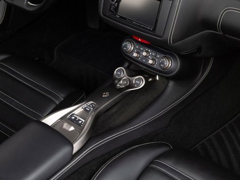 Used 2010 Ferrari California image 68