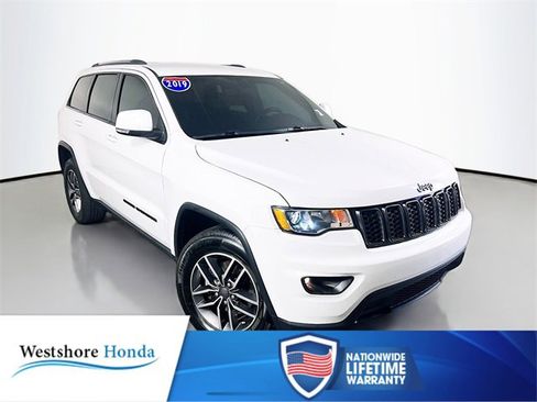 Used 2019 Jeep Grand Cherokee Limited image 1