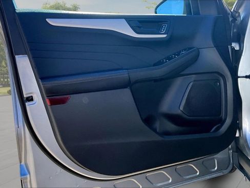 Certified 2022 Ford Escape SE w/ Cold Weather Package image 22