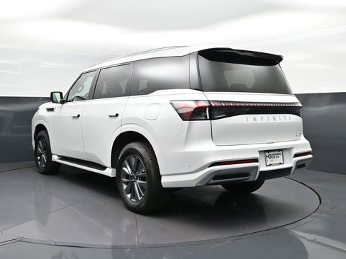 New 2026 INFINITI QX80 Pure image 5